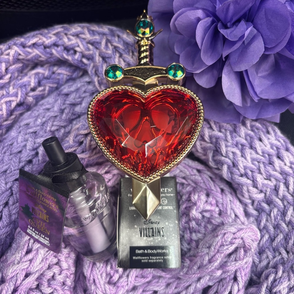Bath & Body Works Evil Queen wallflower and scent